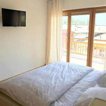Montains Chalet Seefeld Alpesi faház *